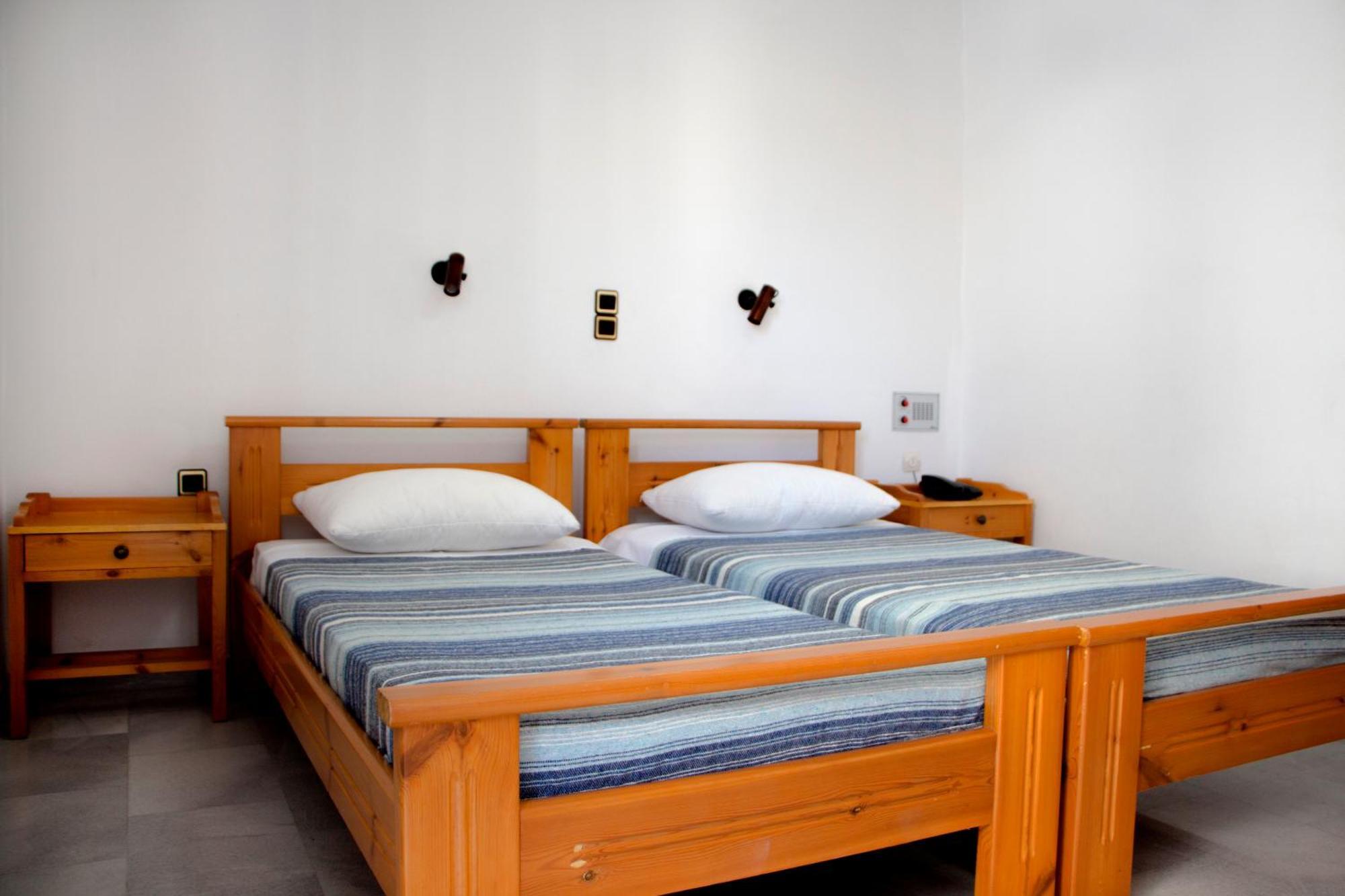 Popi Hotel Apartments Agia Marina Eksteriør bilde