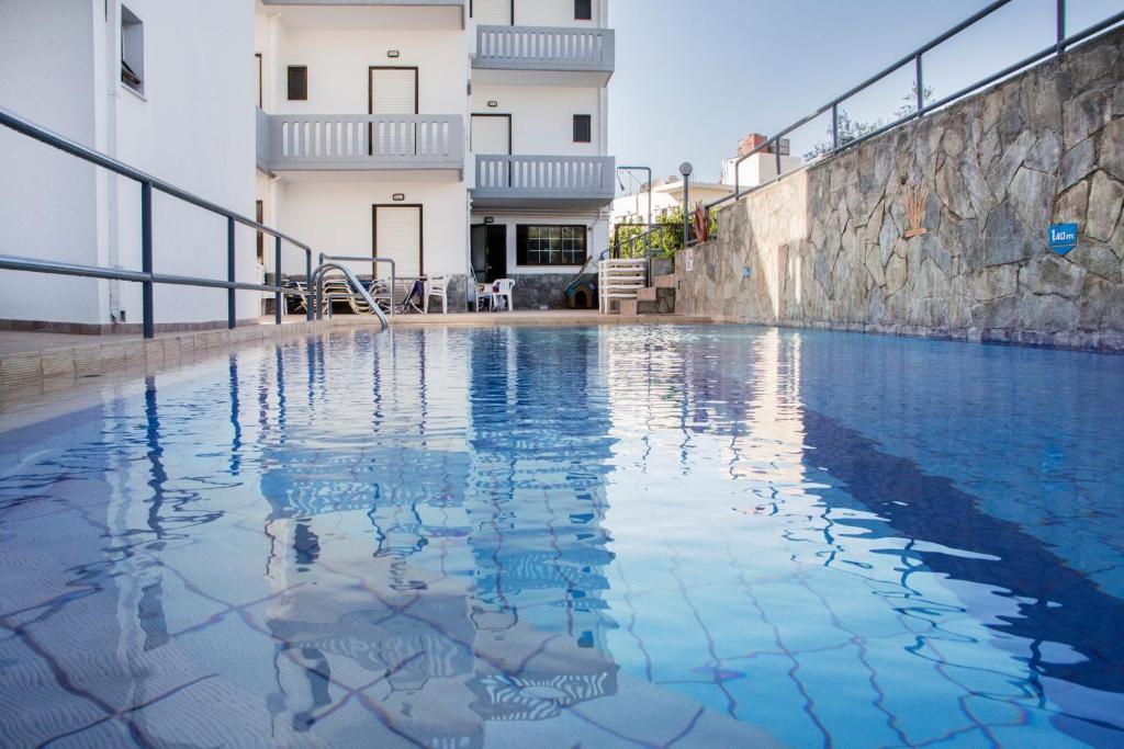 Popi Hotel Apartments Agia Marina Eksteriør bilde
